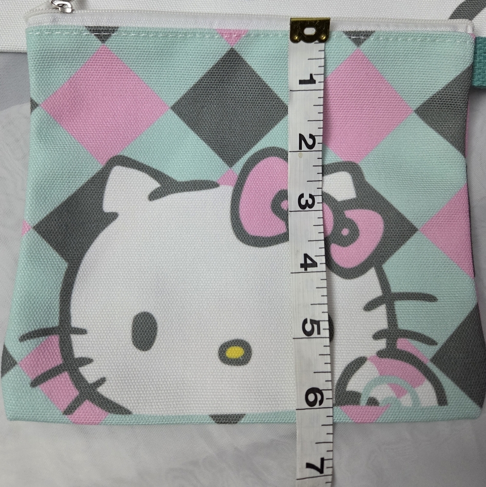 Hello Kitty Tote Set - Picture 11 of 12